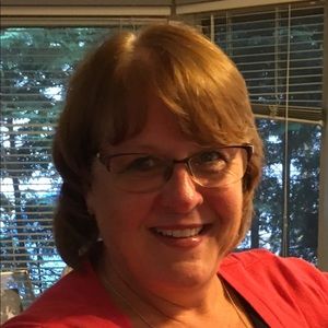 Meet your Posher, Suzanne